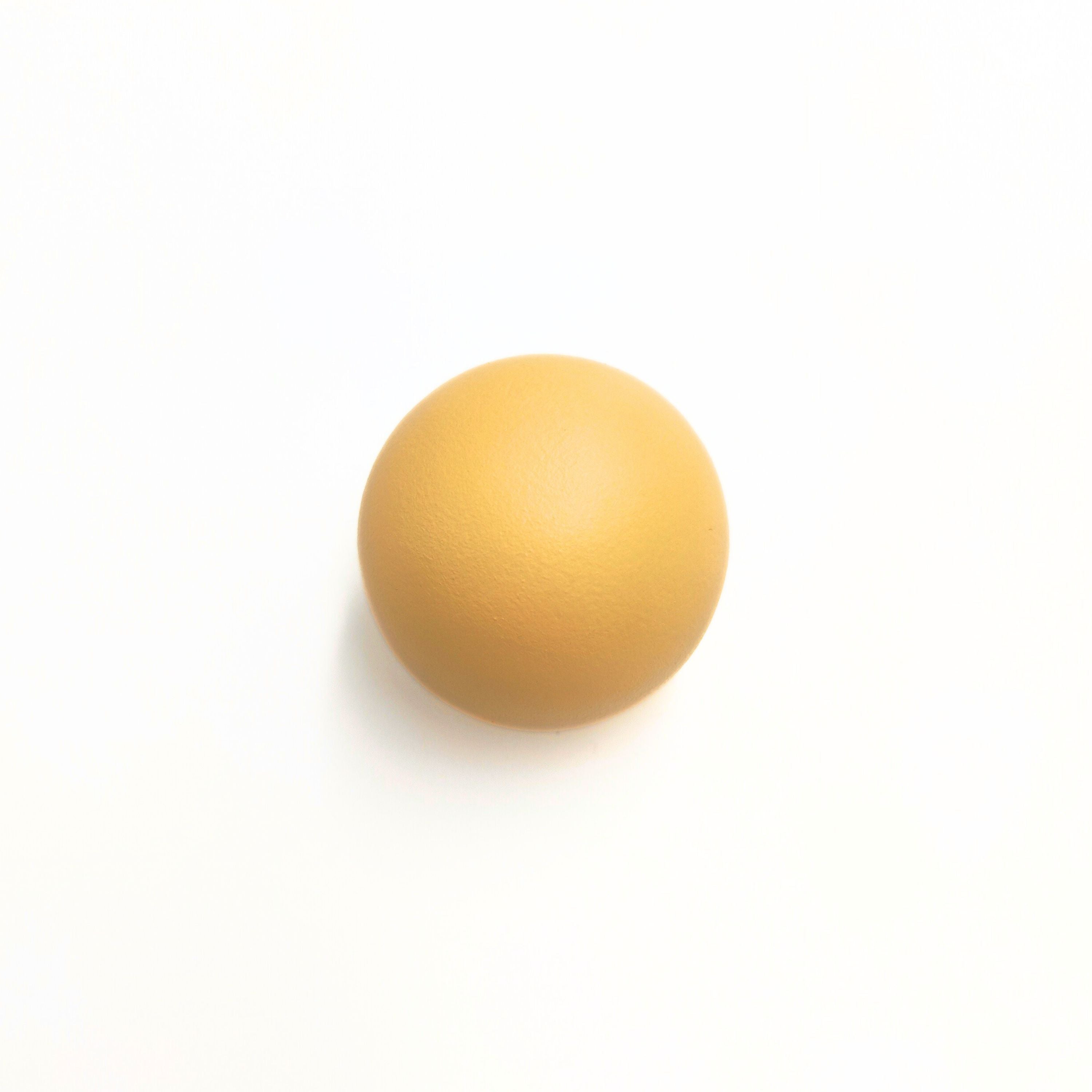 Round yellow knob