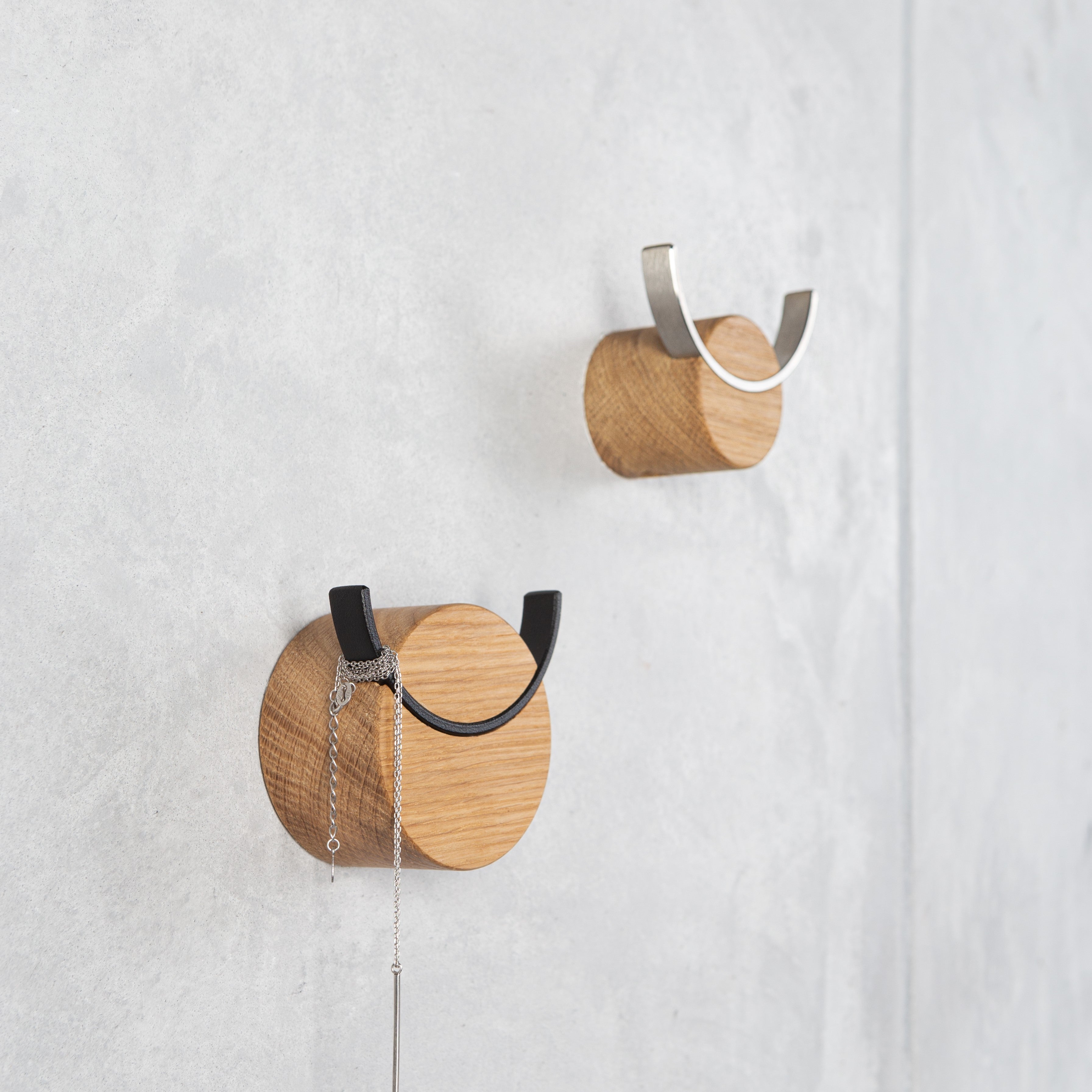 Double wooden wall hooks