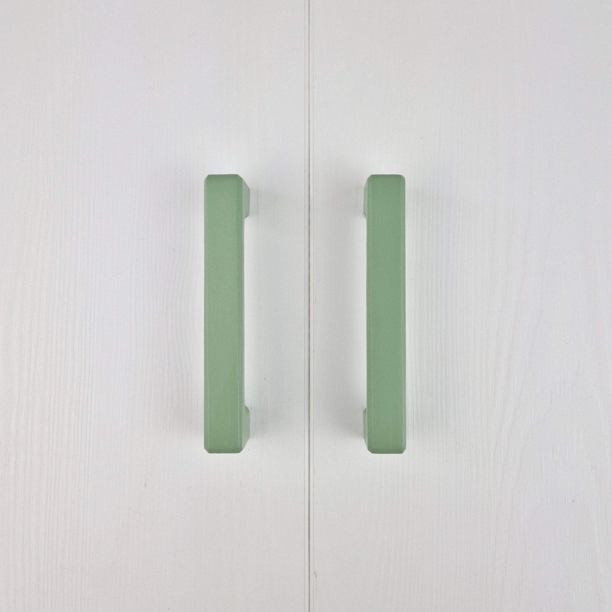 green pulls