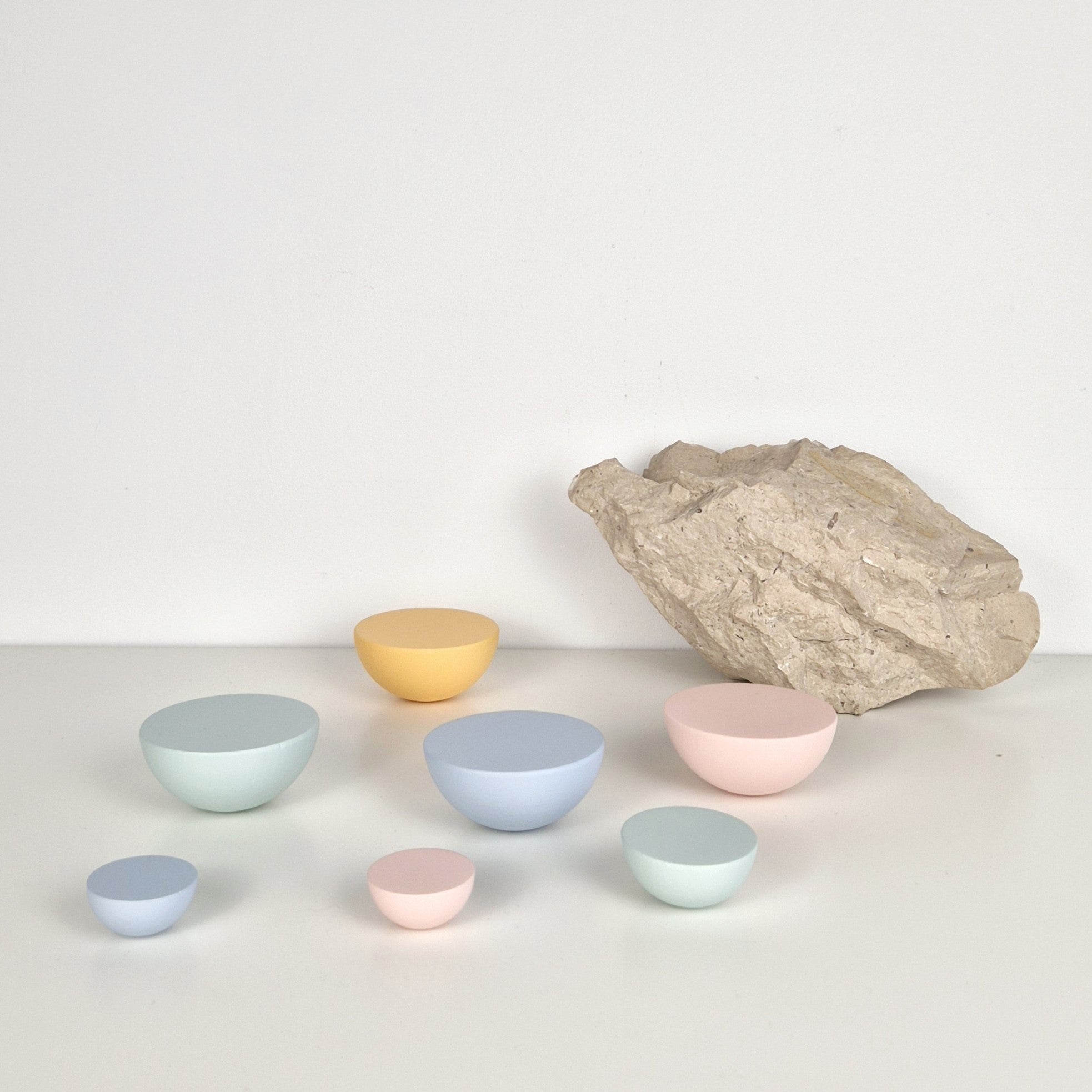 Pastel knobs for kids' room furniture