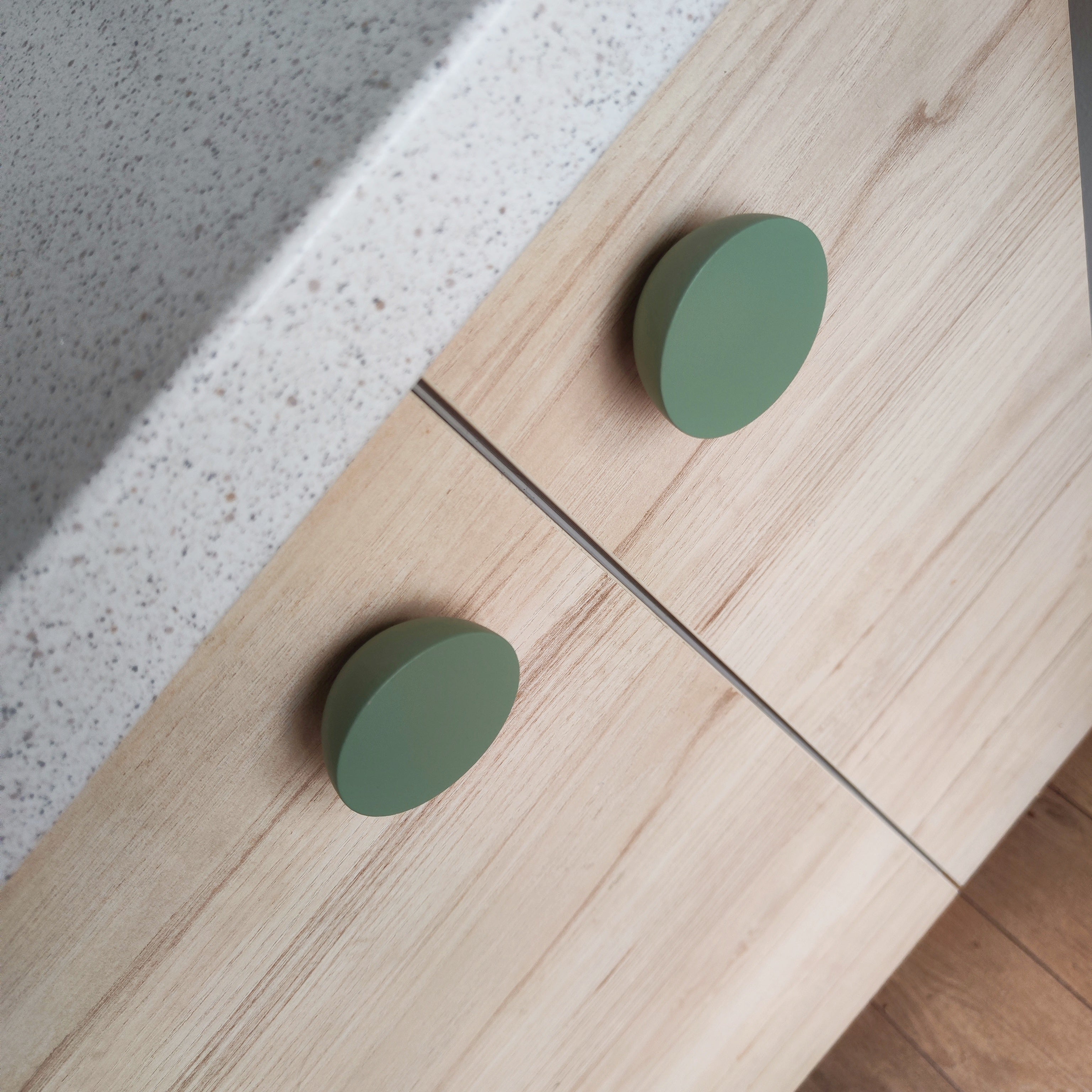 Kitchen green knobs