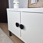 Black round knobs on Kallax