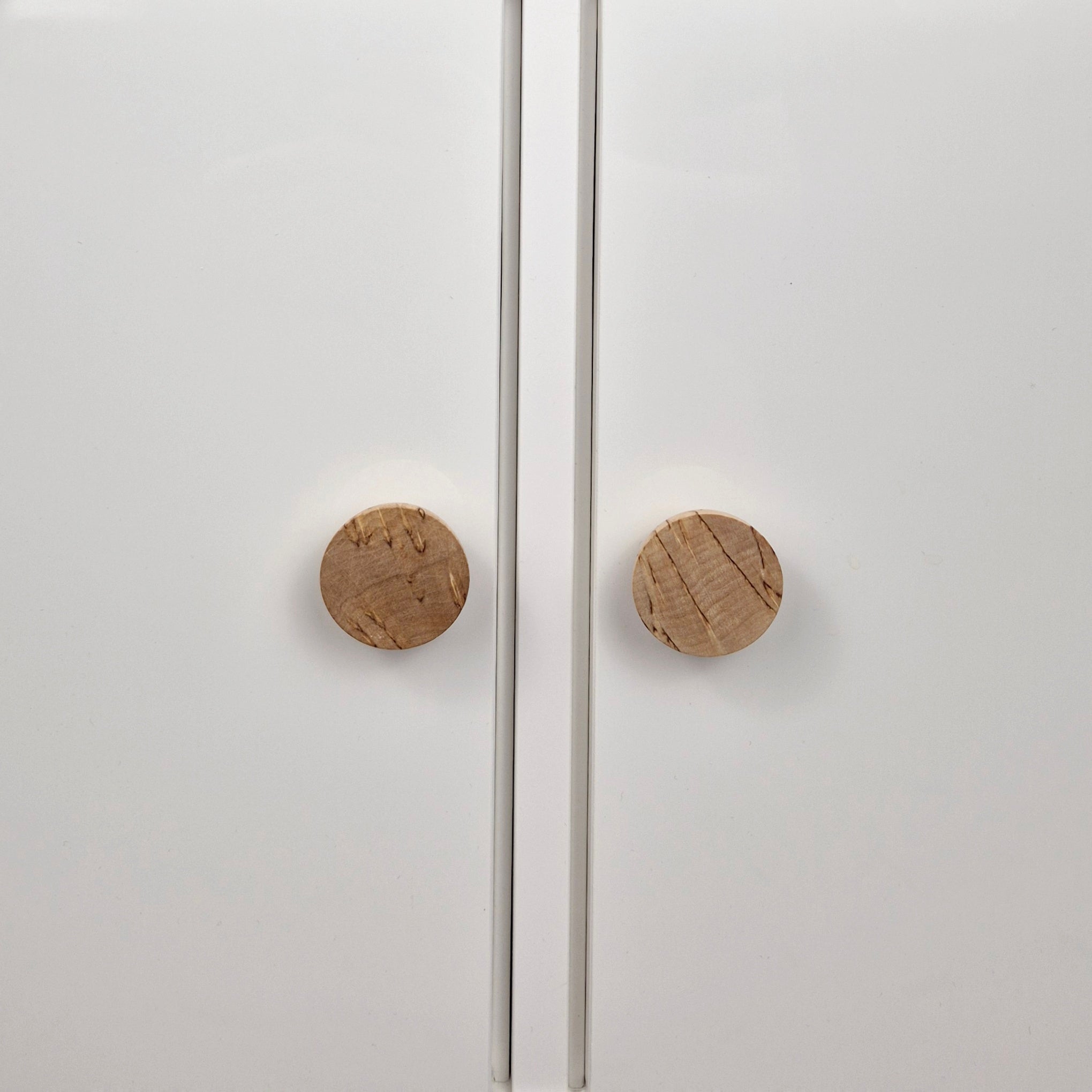Birch wood round knob for wardrobes