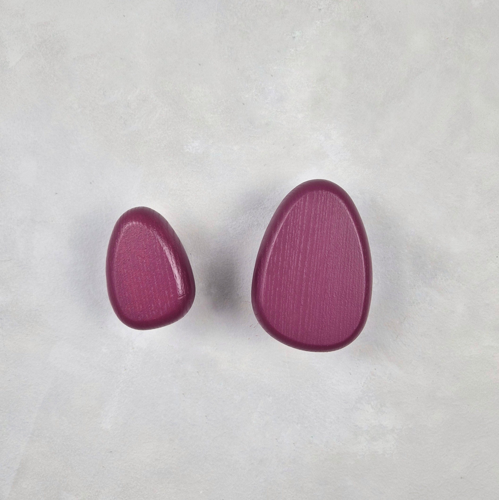 Plum wall hooks