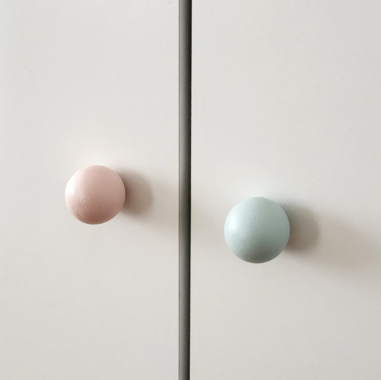 Pink and mint knobs