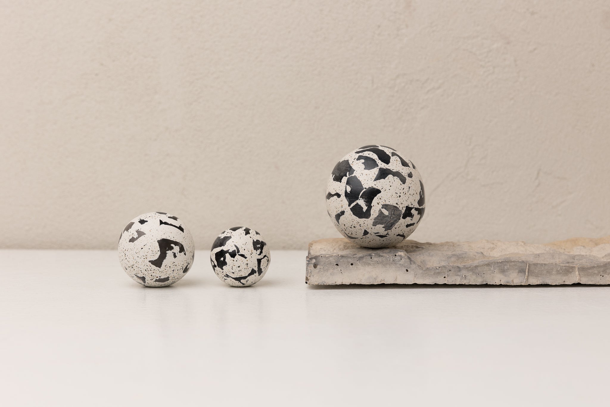 Terrazzo wall hooks and knobs collection