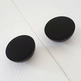 Flat round knob BALANCE | black