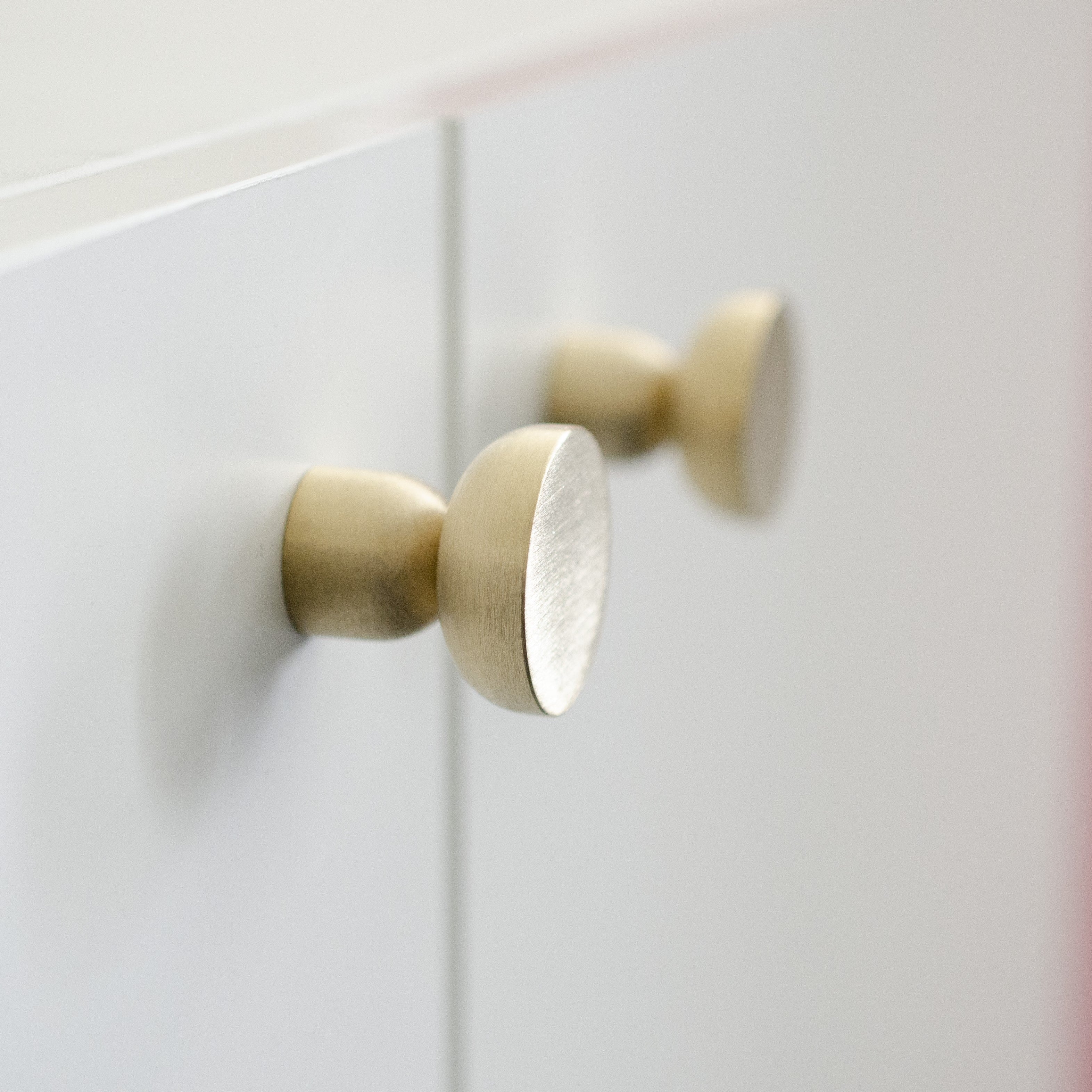 brushed brass cabinet knobs