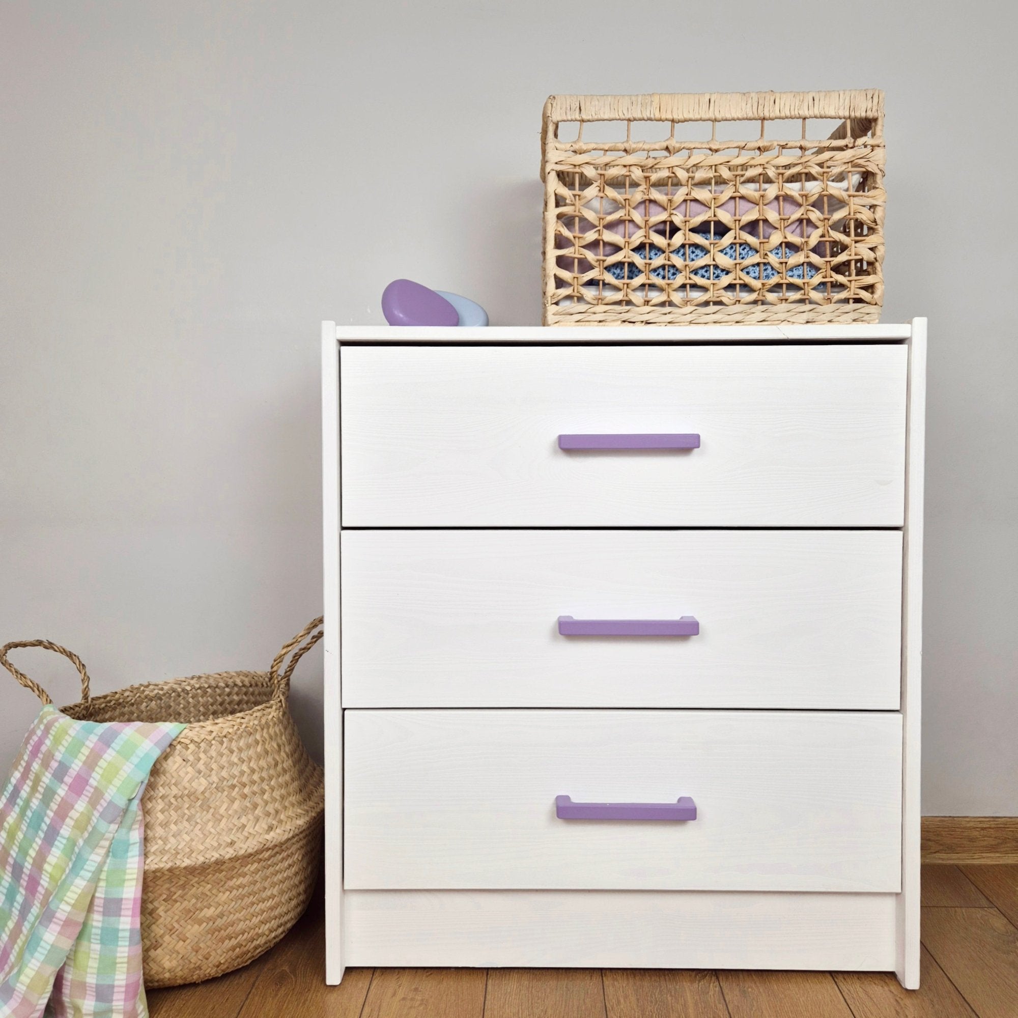 purple pulls for kids room